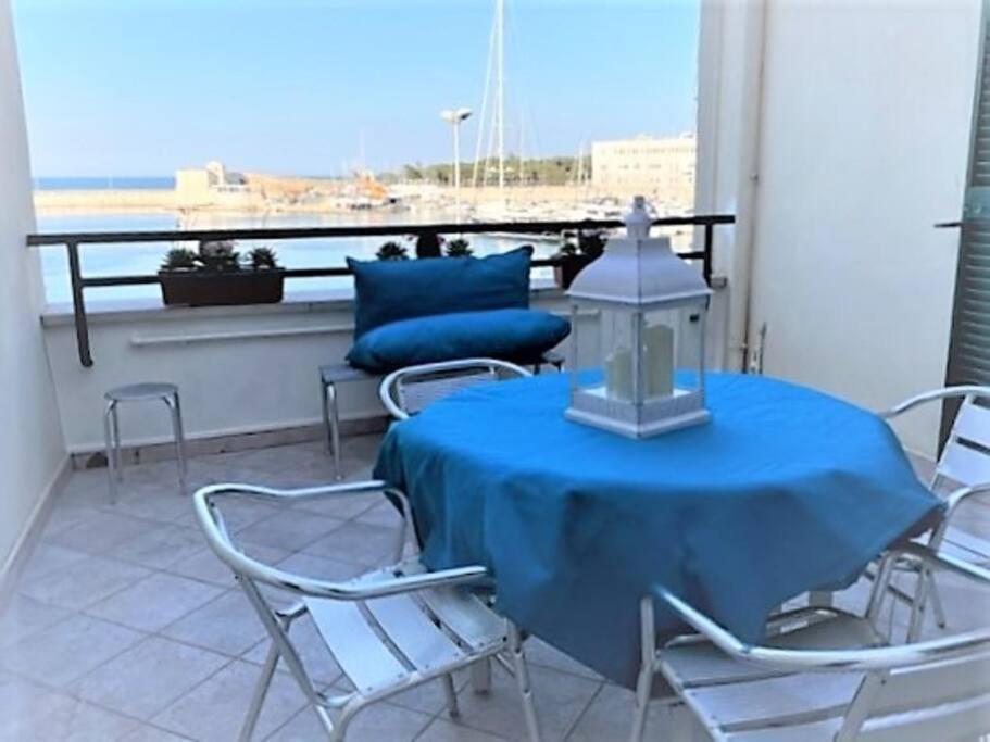 Emozioni Dal Porto Apartment ตรานิ ภายนอก รูปภาพ