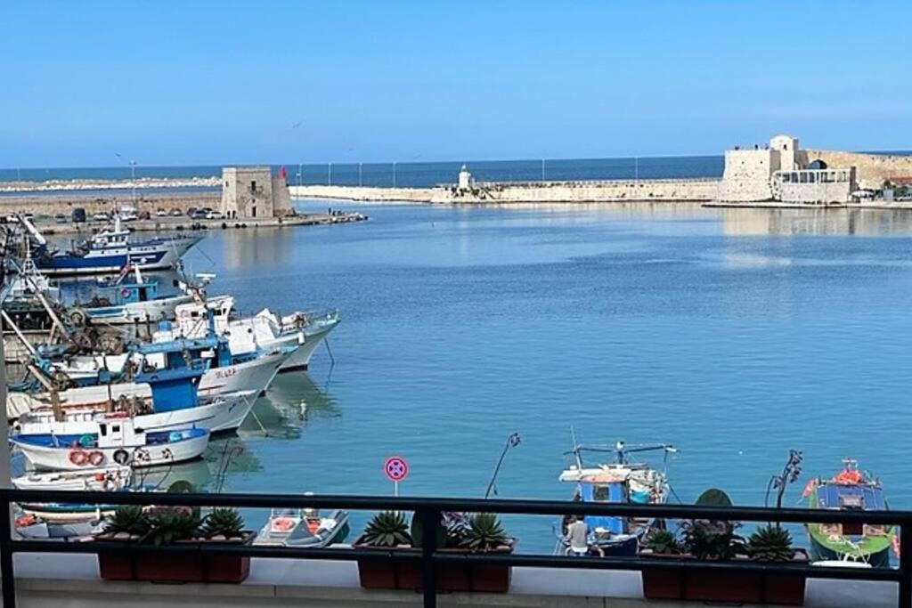 Emozioni Dal Porto Apartment ตรานิ ภายนอก รูปภาพ