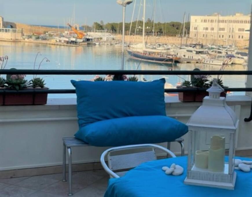 Emozioni Dal Porto Apartment ตรานิ ภายนอก รูปภาพ
