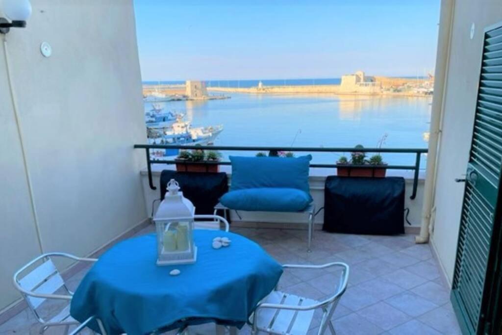 Emozioni Dal Porto Apartment ตรานิ ภายนอก รูปภาพ